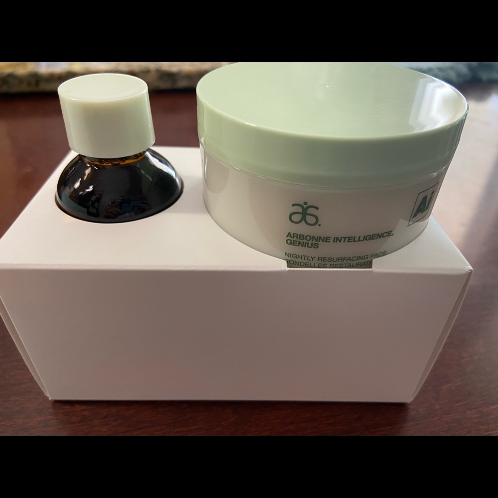 Arbonne Nightly resurfacing pads w/solution